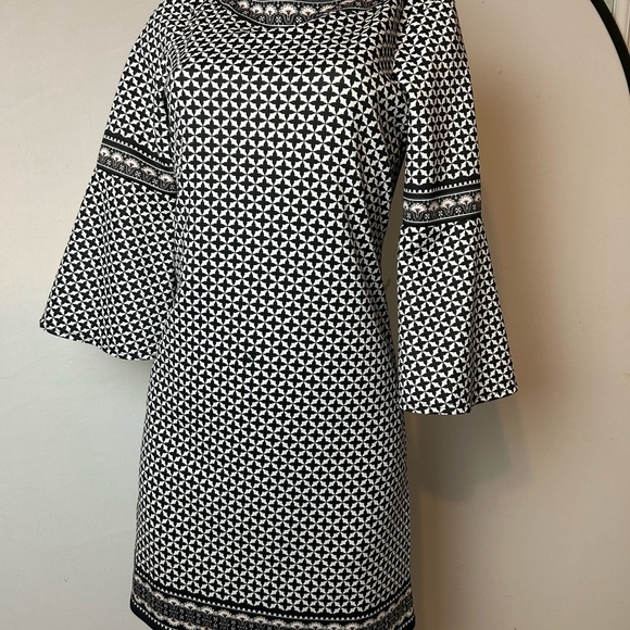 Max Studio Black and White Sheath Dress with Bell Sleeves - Picture 1 of 13